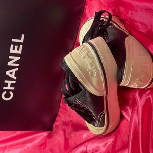 Chanel Bicolor Lace Up Low Top Sneakers size
36.